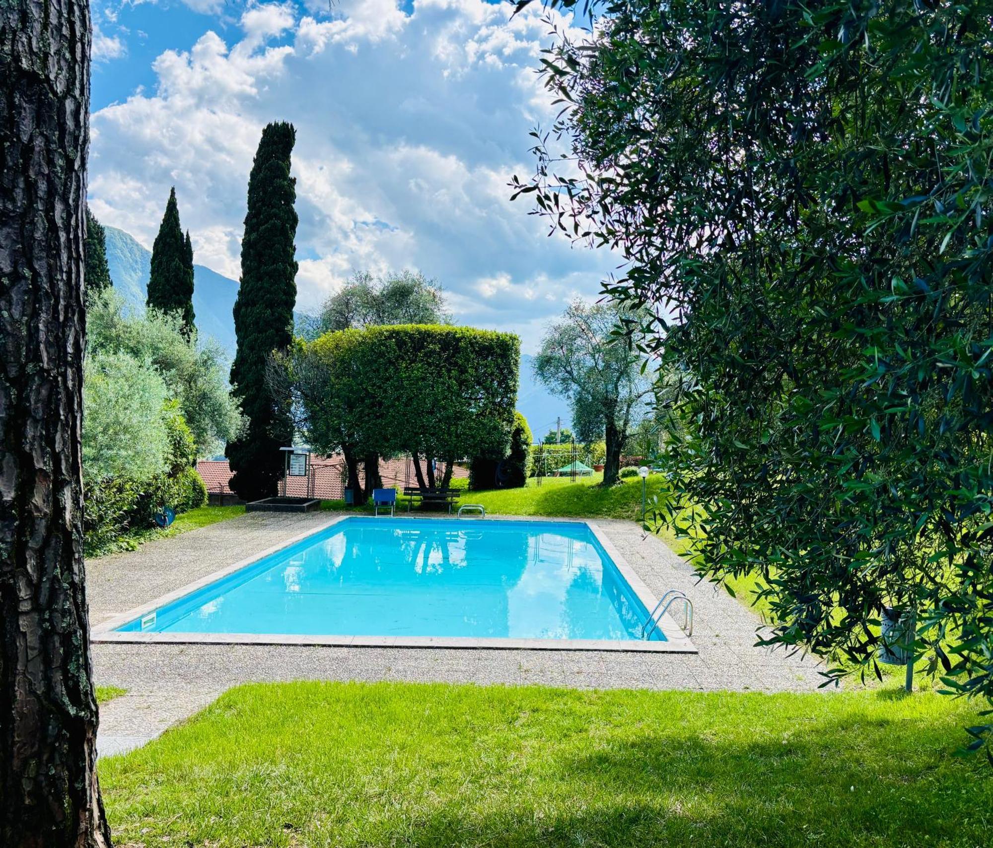 Apartment Bella Vista In Mezzegra With Pool Sleeps 6- By Italian Apartments Luaran gambar
